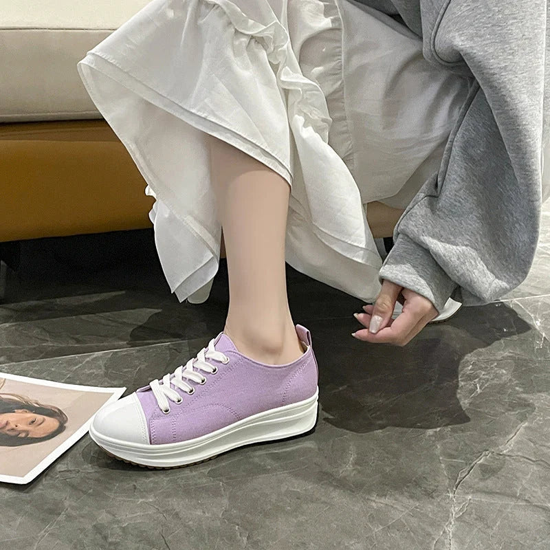 Chic Women's Sneakers with Rubber Sole